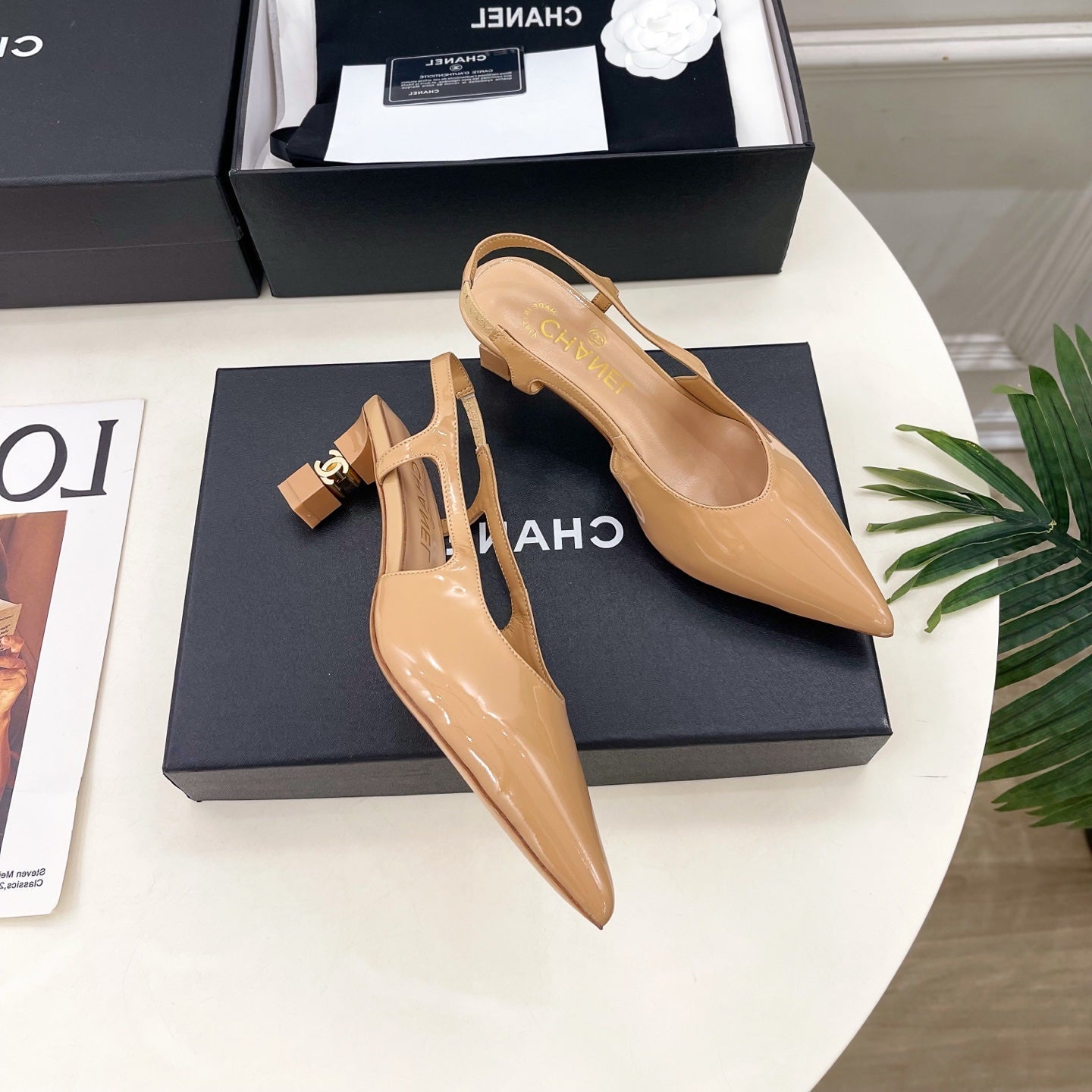 CHANEL 26S POINTED TOE HIGH HEELS 55 MM IN BEIGE PATENT LAMBSKIN