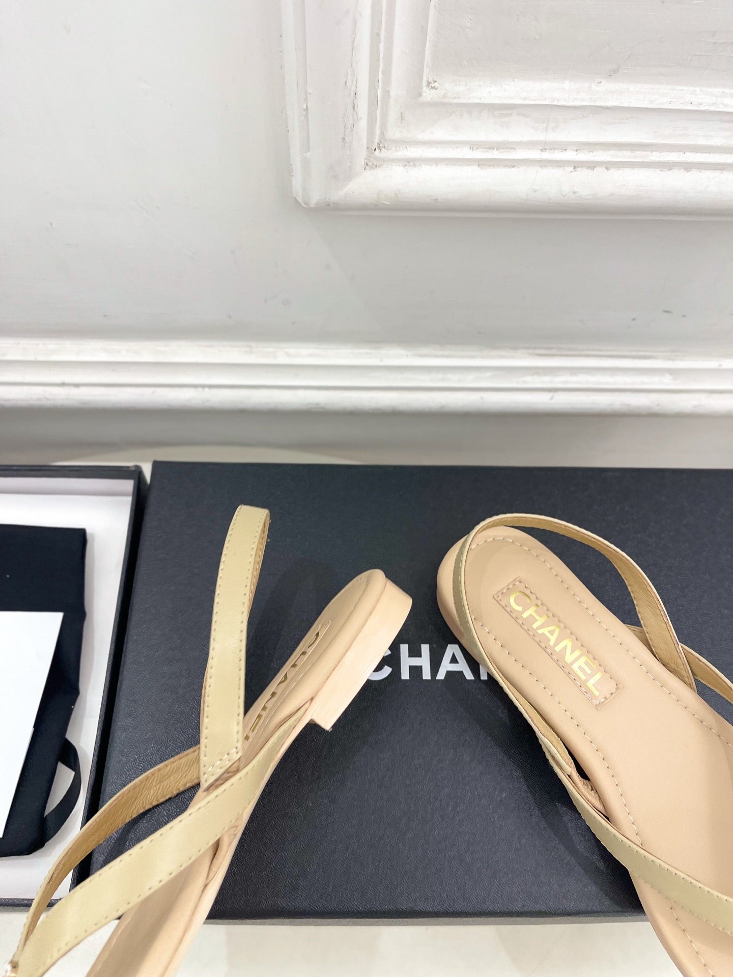 CHANEL 26S THONG SLINGBACK SANDALS IN BEIGE LAMBSKIN