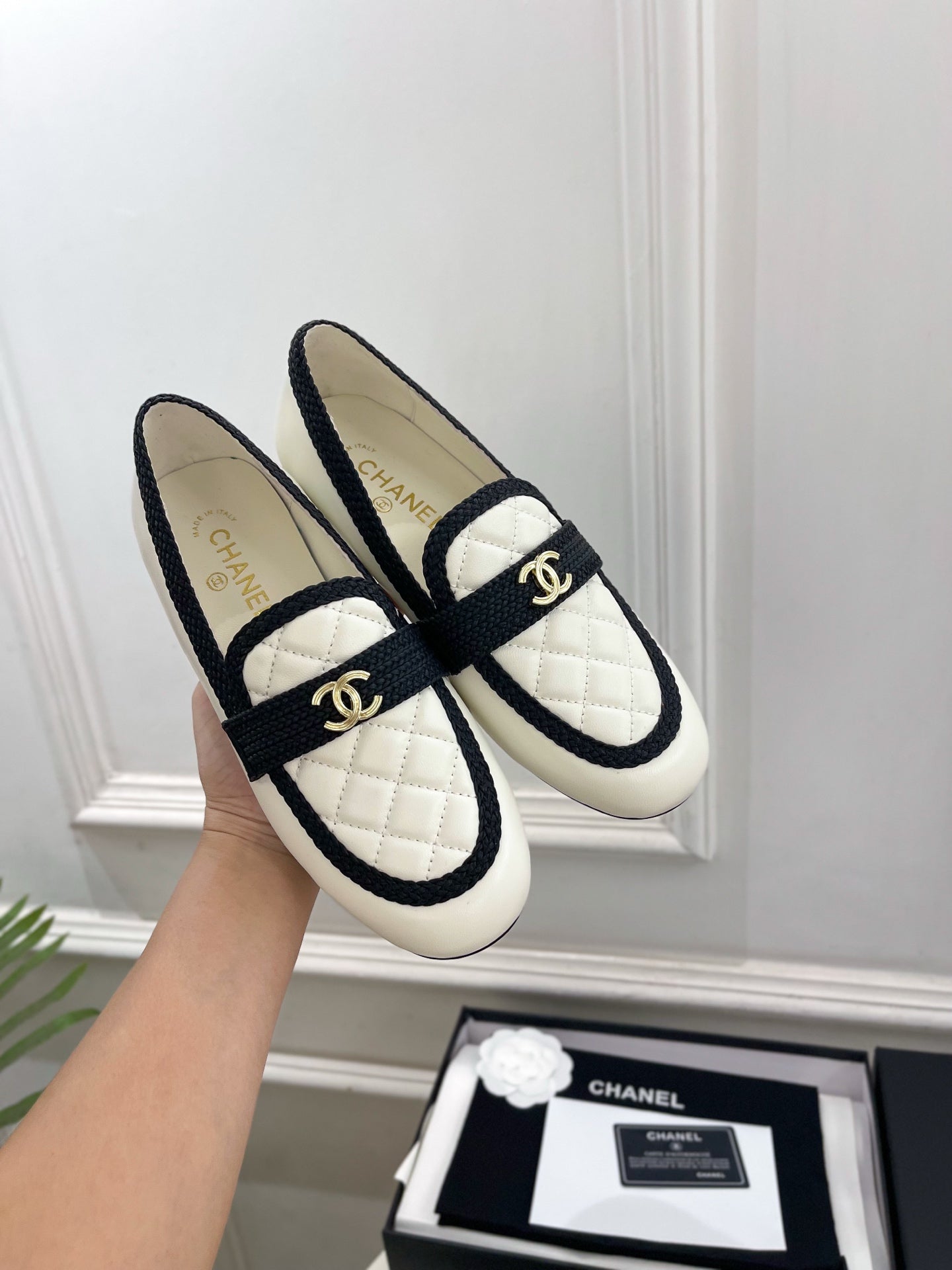 CHANEL 26S LOAFER MULES IN WHITE LAMBSKIN AND BLACK FABRIC