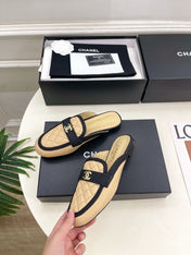 CHANEL 26S MULES IN BEIGE LAMBSKIN AND BLACK FABRIC