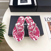 CHANEL 26S THONG SANDALS IN PINK AND WHITE FLORAL PRINT FABRIC