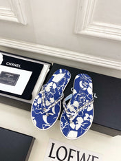 CHANEL 26S THONG SANDALS IN BLUE AND WHITE FLORAL PRINT FABRIC