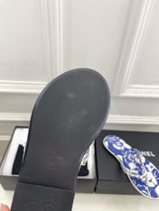 CHANEL 26S THONG SANDALS IN BLUE AND WHITE FLORAL PRINT FABRIC