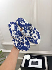 CHANEL 26S THONG SANDALS IN BLUE AND WHITE FLORAL PRINT FABRIC
