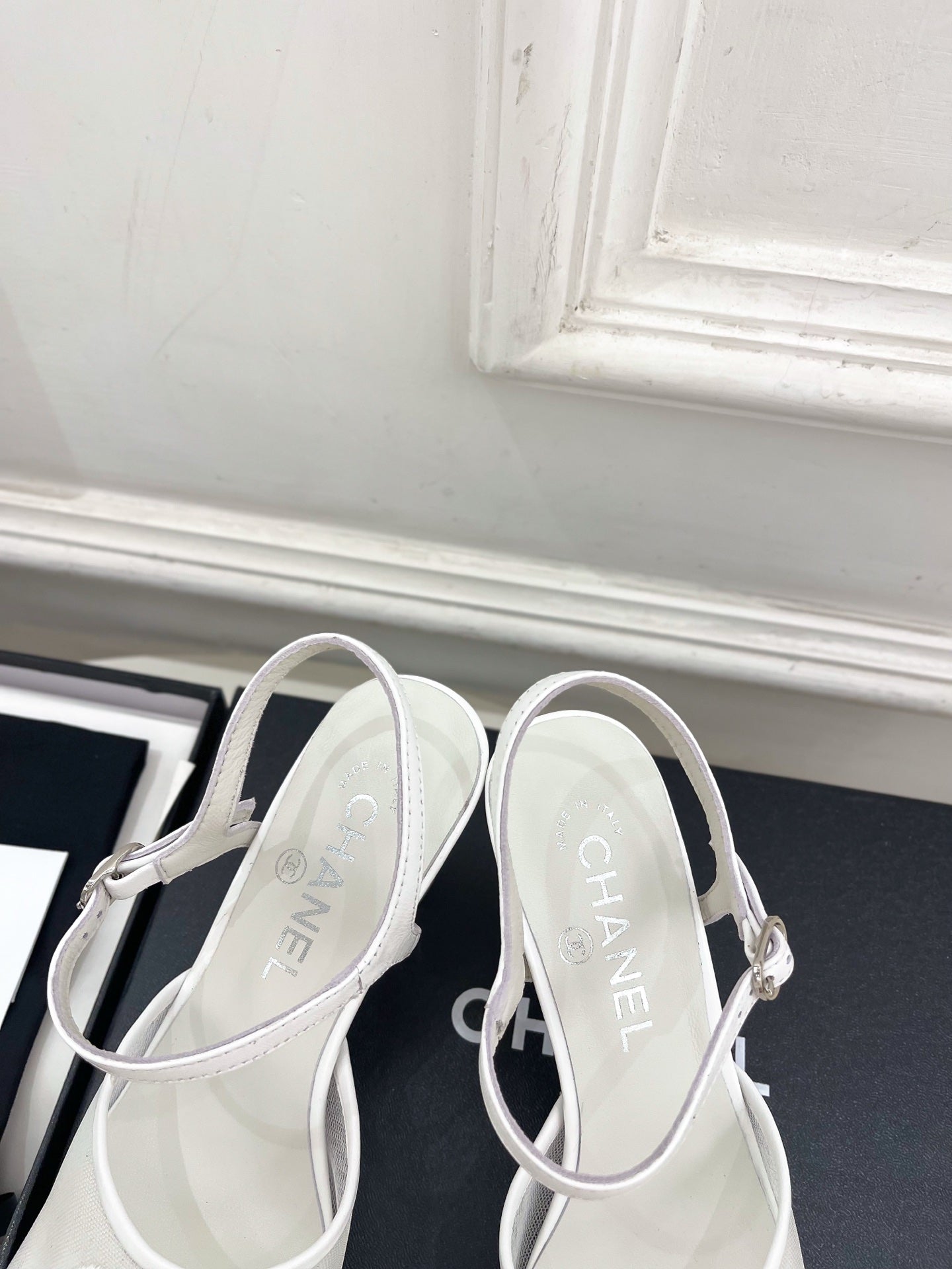 CHANEL 26S HIGH HEEL SLINGBACK SANDALS 70 MM IN WHITE MESH