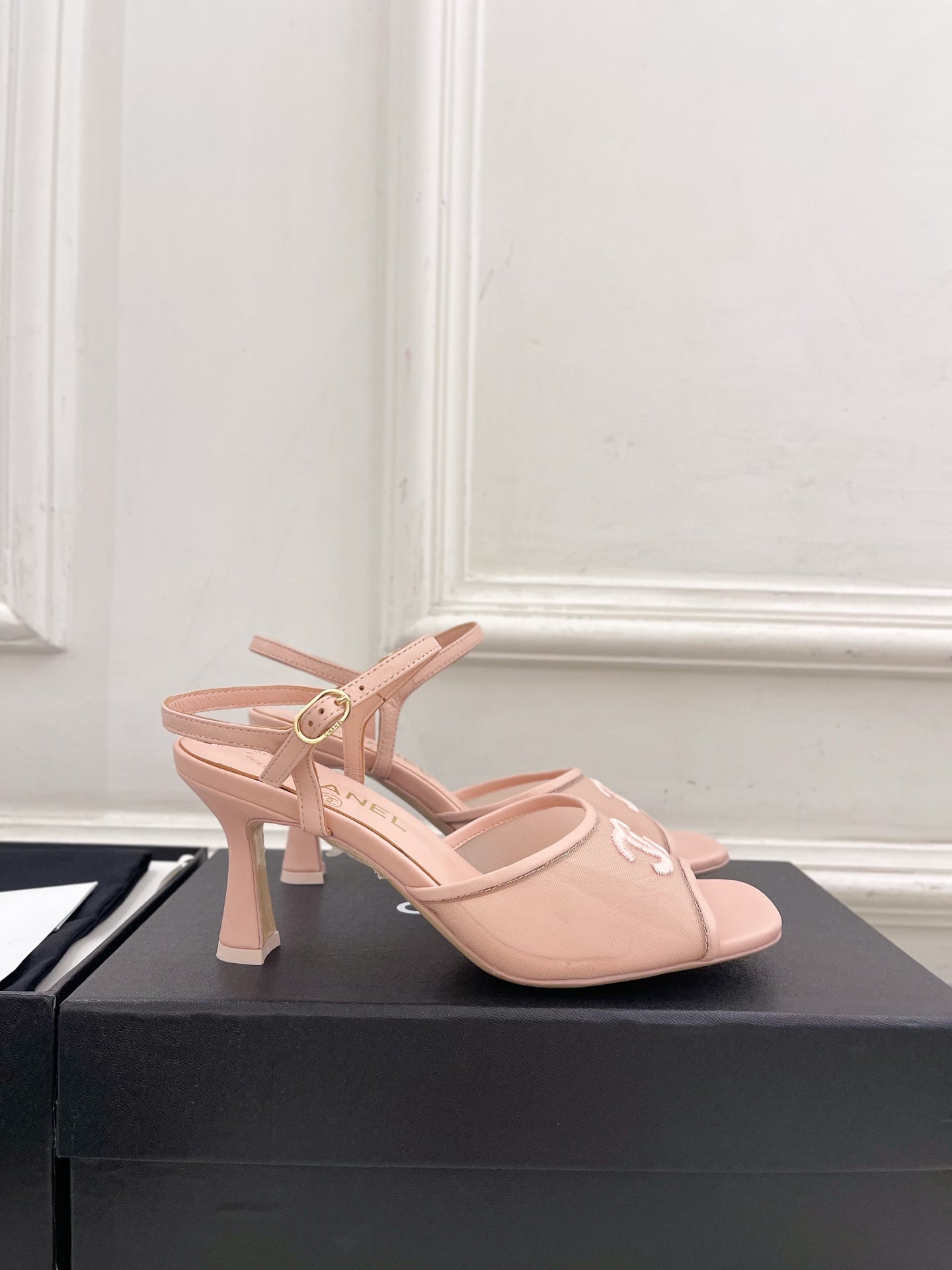 CHANEL 26S HIGH HEEL SLINGBACK SANDALS 70 MM IN LIGHT PINK MESH