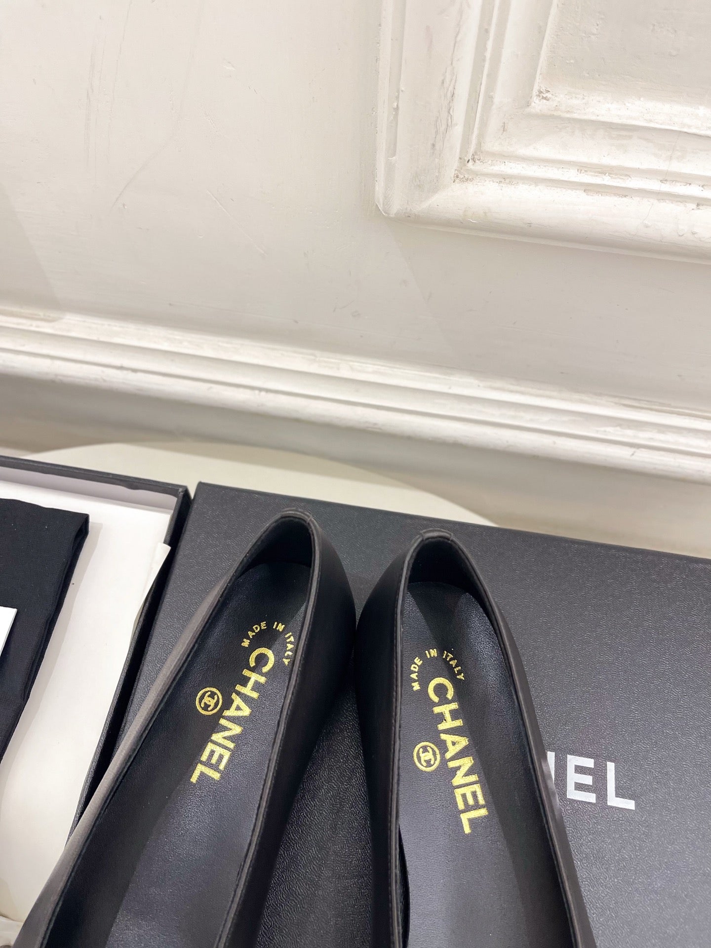 CHANEL 26S BALLET FLATS IN BLACK LAMBSKIN WITH FLOWER EMBELLISHMENT
