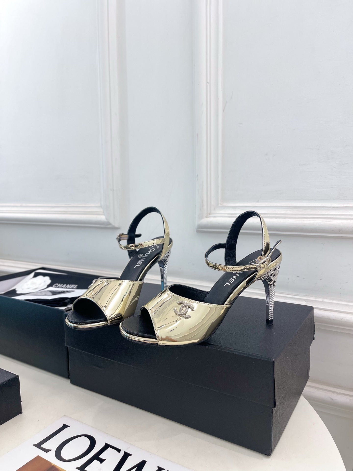 CHANEL 26S HIGH HEEL SLINGBACK SANDALS 90 MM IN GOLD LAMBSKIN WITH CC LOGO