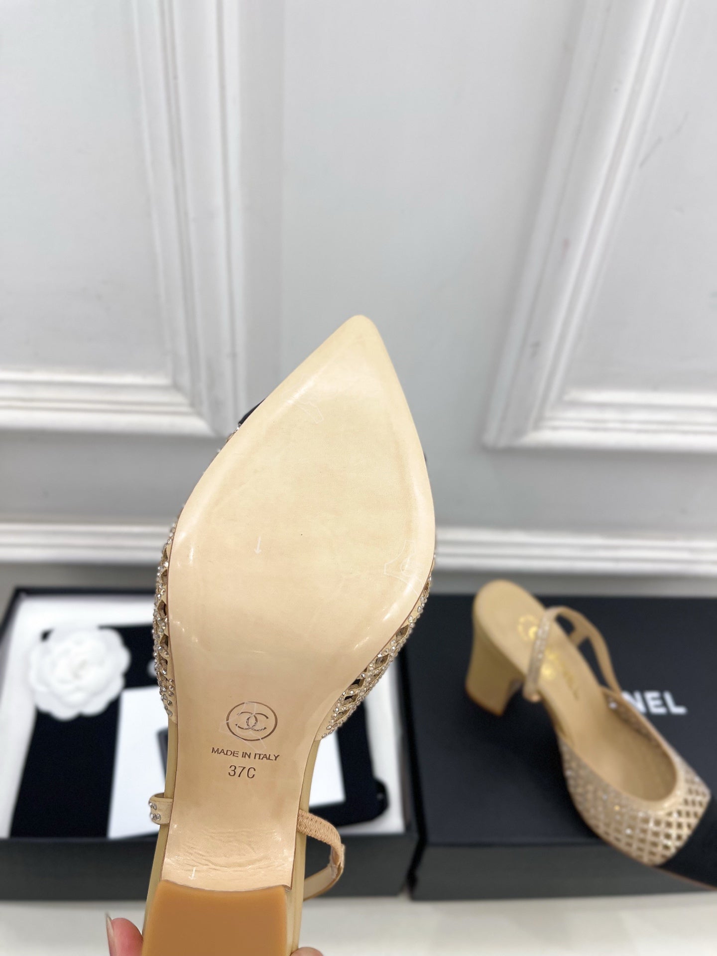 CHANEL 26S POINTED TOE HIGH HEEL SLINGBACK PUMPS 90 MM IN BEIGE MESH WITH BLACK TOE CAP