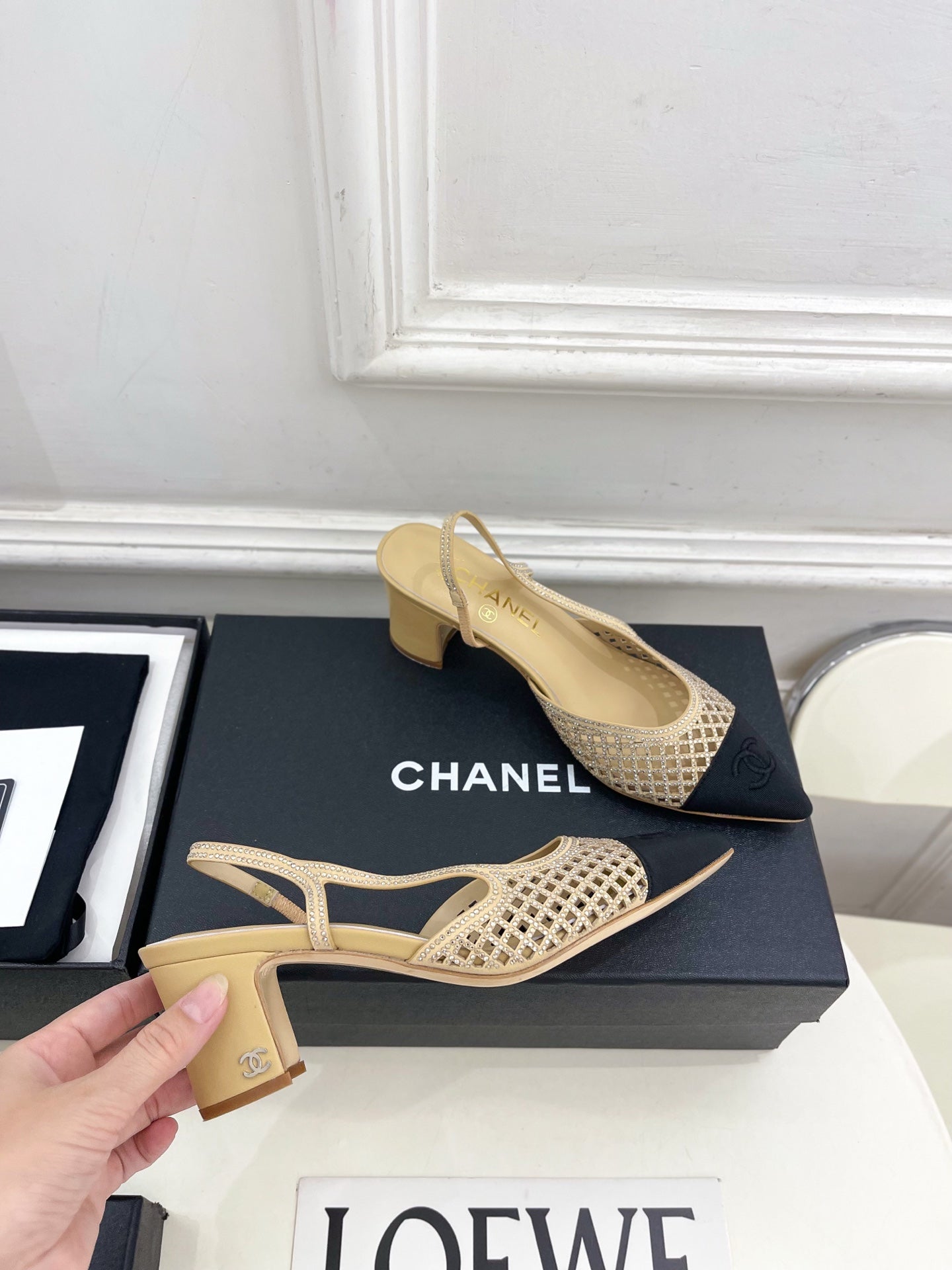 CHANEL 26S POINTED TOE HIGH HEEL SLINGBACK PUMPS 60MM IN BEIGE MESH WITH BLACK TOE CAP