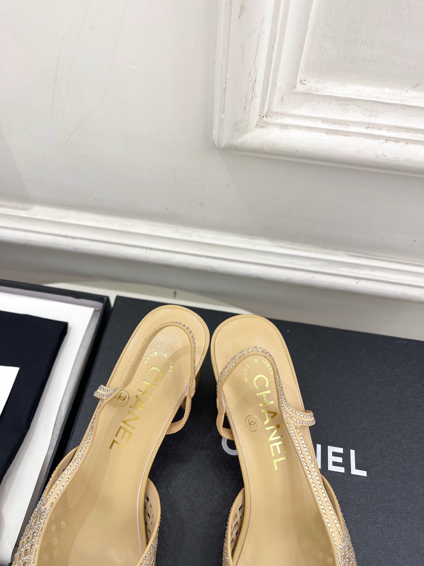 CHANEL 26S POINTED TOE HIGH HEEL SLINGBACK PUMPS 60MM IN BEIGE MESH WITH BLACK TOE CAP