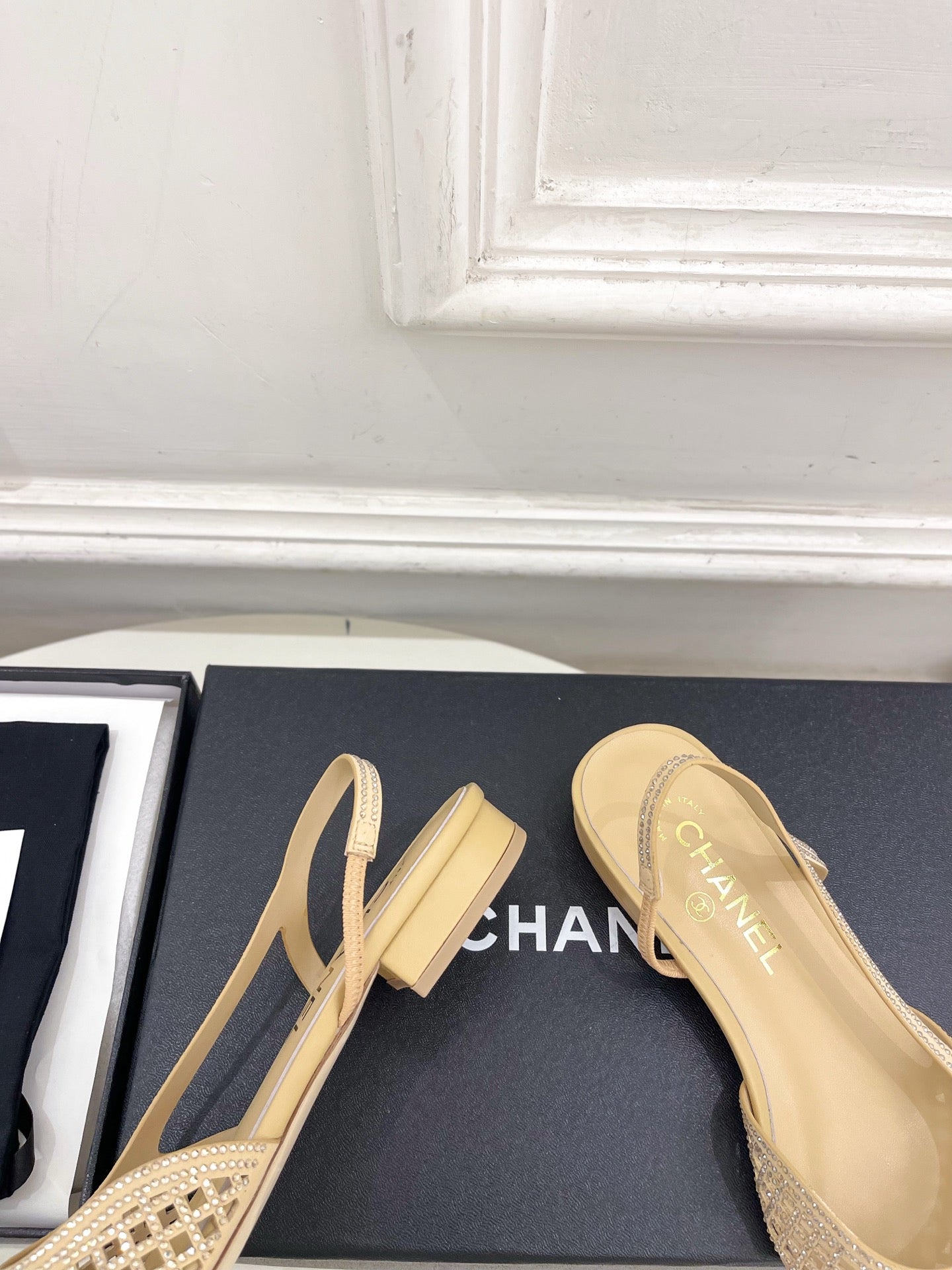CHANEL 26S FLAT POINTED TOE SLINGBACK IN BEIGE MESH WITH BLACK TOE CAP