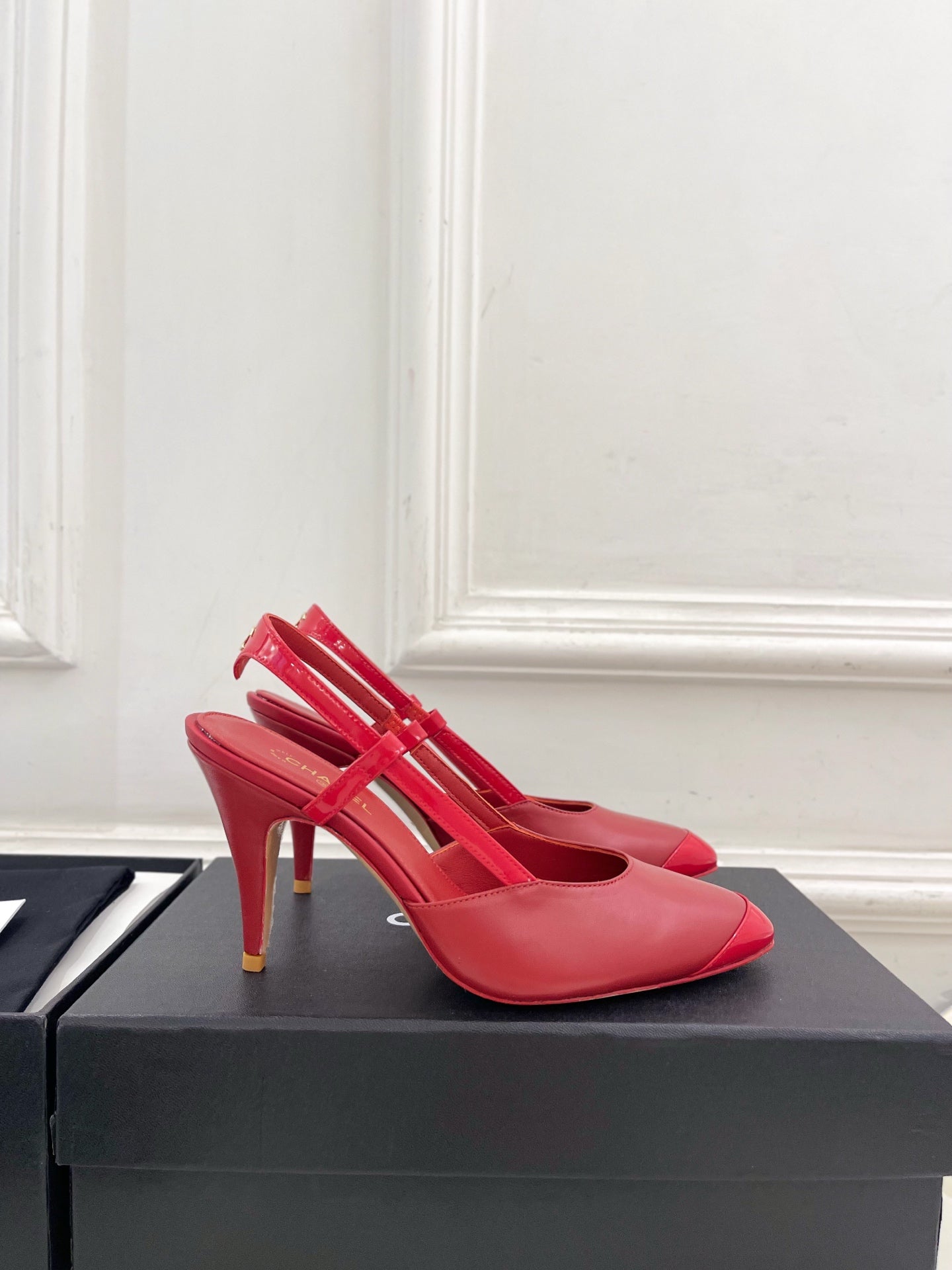 CHANEL 26S POINTED TOE SLINGBACK PUMPS 90 MM IN RED LAMBSKIN