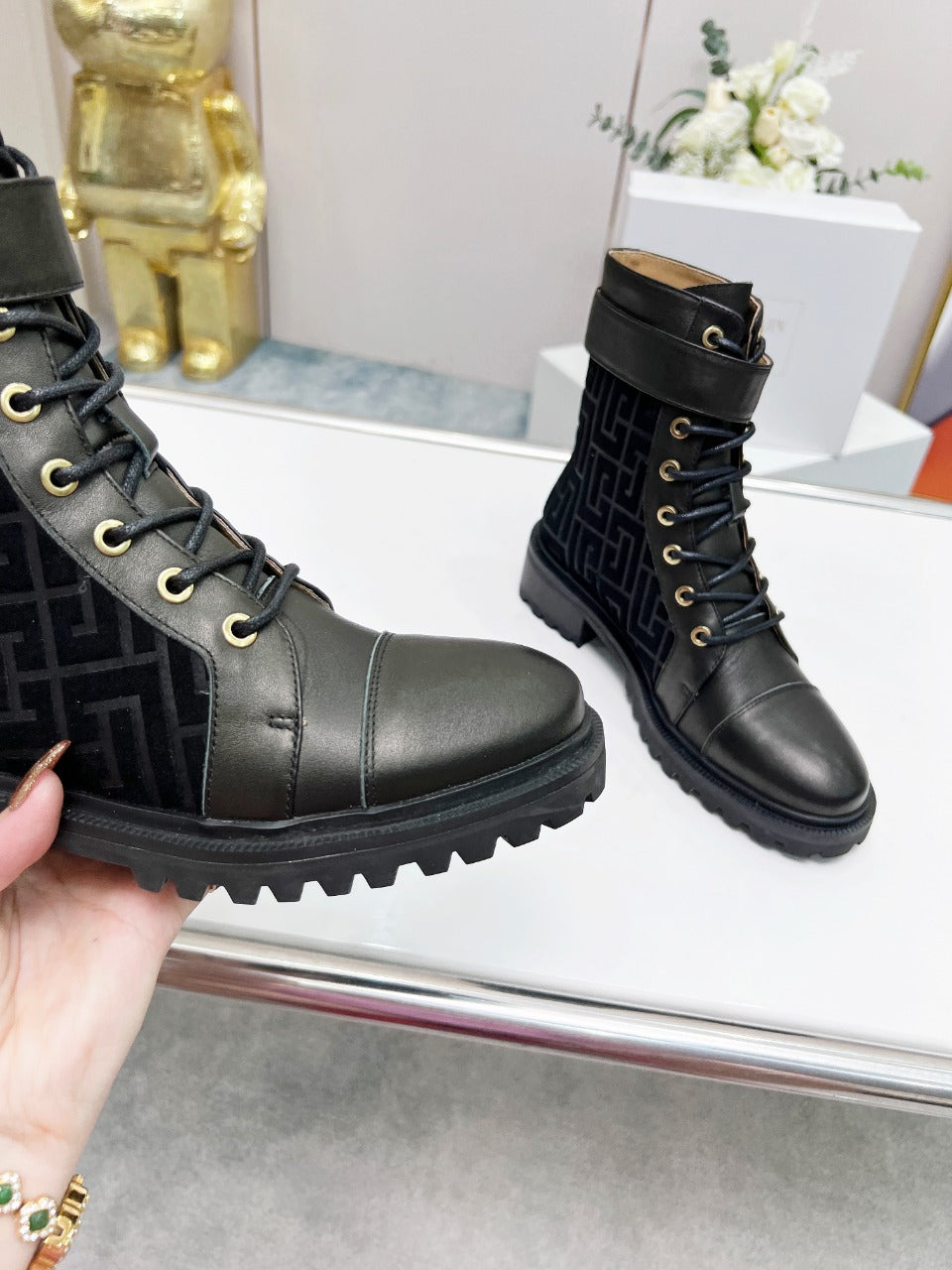 BALMAIN 26S BOOTS IN BLACK CALFSKIN AND SUEDE