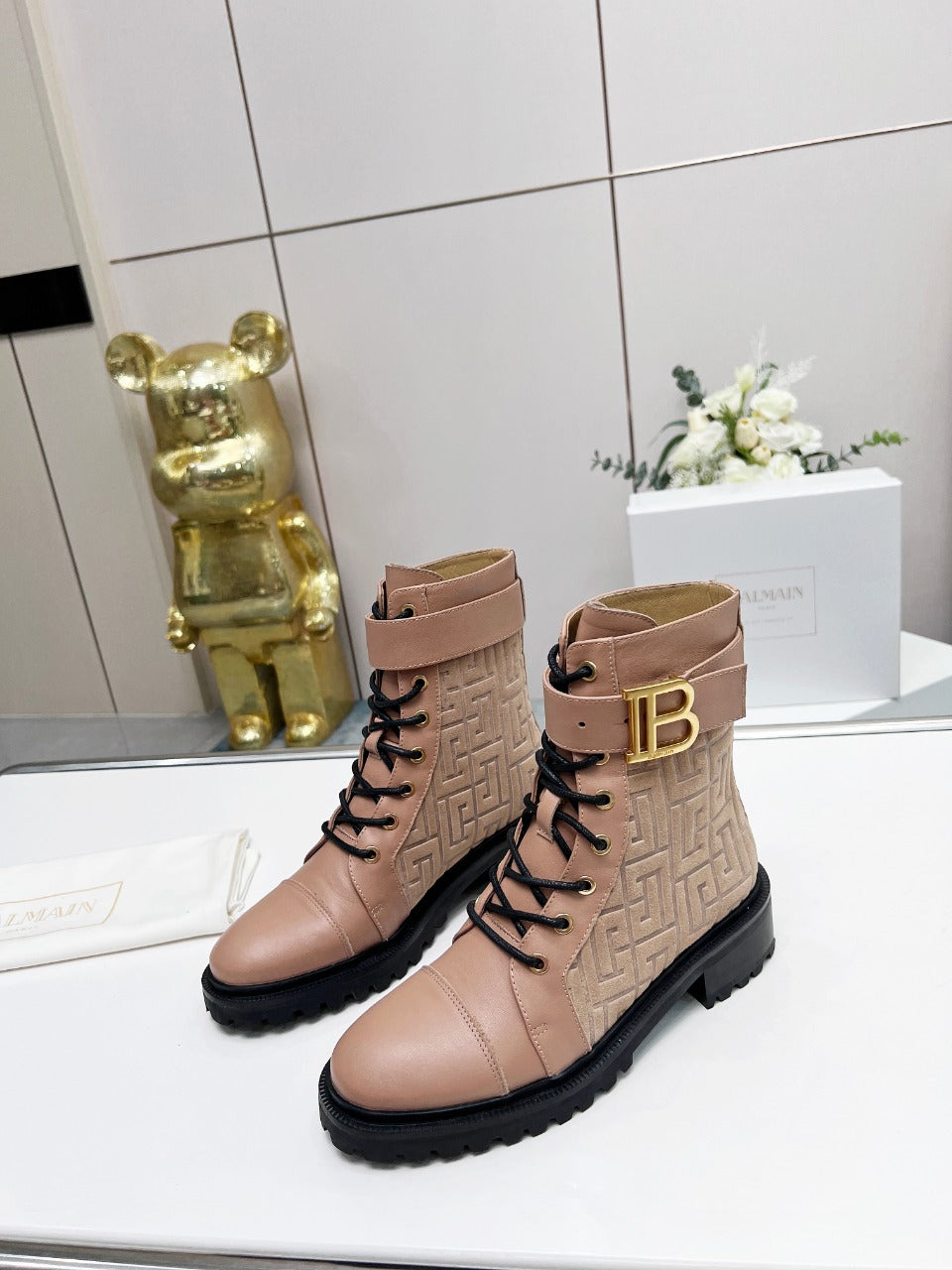 BALMAIN 26S BOOTS IN NUDE BEIGE CALFSKIN AND SUEDE