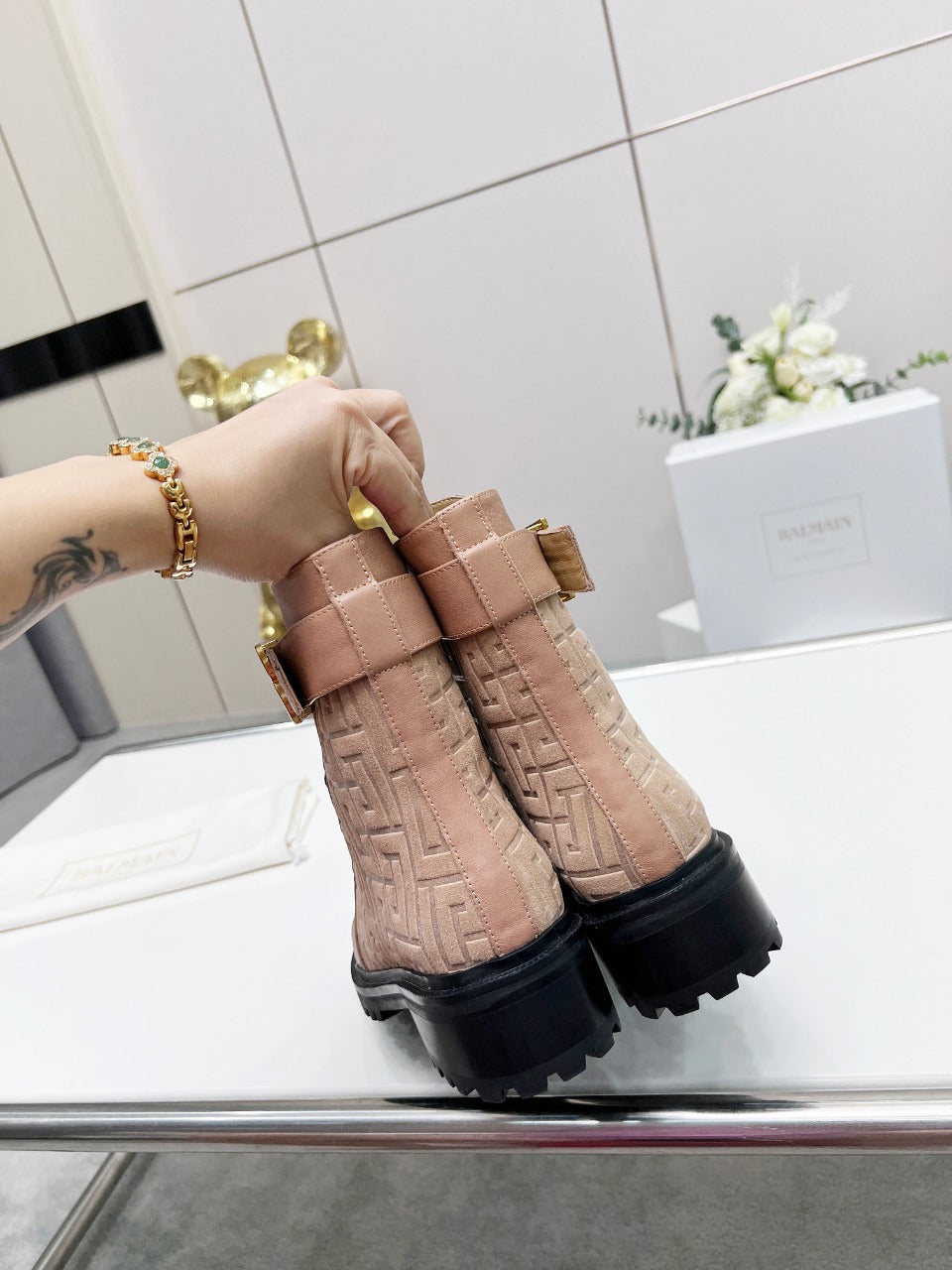 BALMAIN 26S BOOTS IN NUDE BEIGE CALFSKIN AND SUEDE