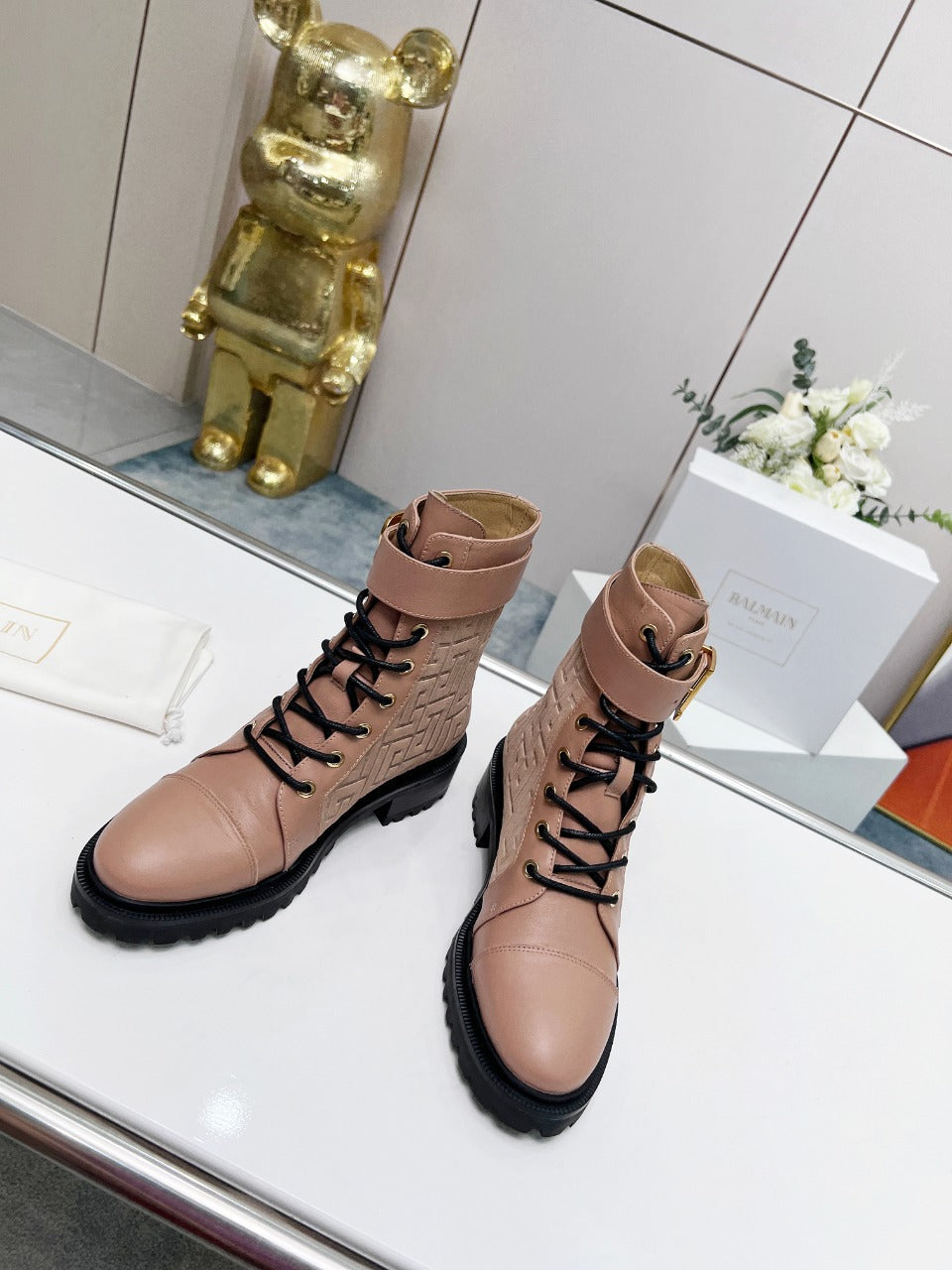 BALMAIN 26S BOOTS IN NUDE BEIGE CALFSKIN AND SUEDE