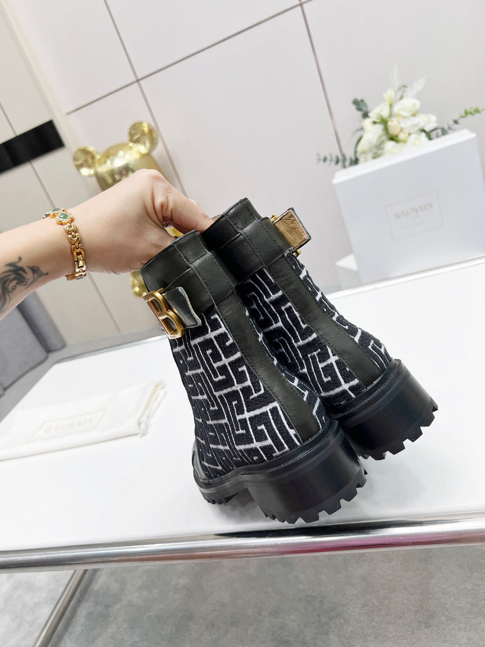 BALMAIN 26S BOOTS IN BLACK CALFSKIN AND WOOL