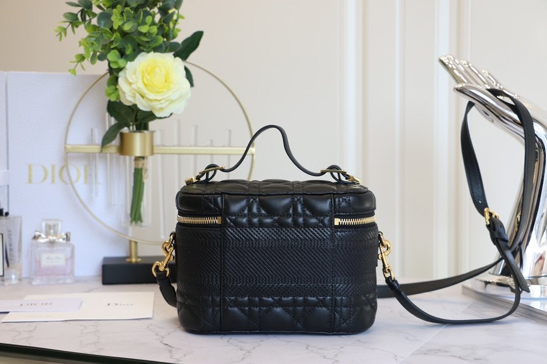 SMALL TRAVEL VANITY CASE BLACK LAMBSKIN