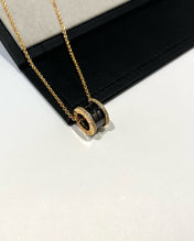 ZERO 1 BLACK CERAMIC DIAMOND PINK GOLD NECKLACE